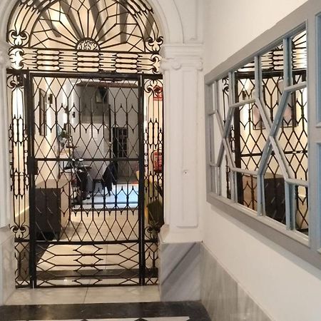 Hostel Ibarra By Bossh! Hotels Sevilla Buitenkant foto