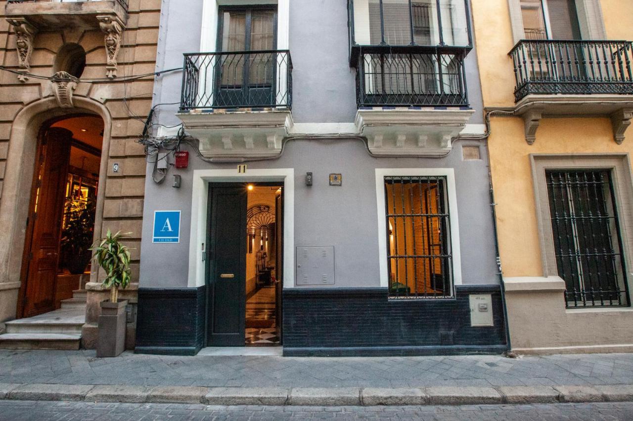 Hostel Ibarra By Bossh! Hotels Sevilla Buitenkant foto