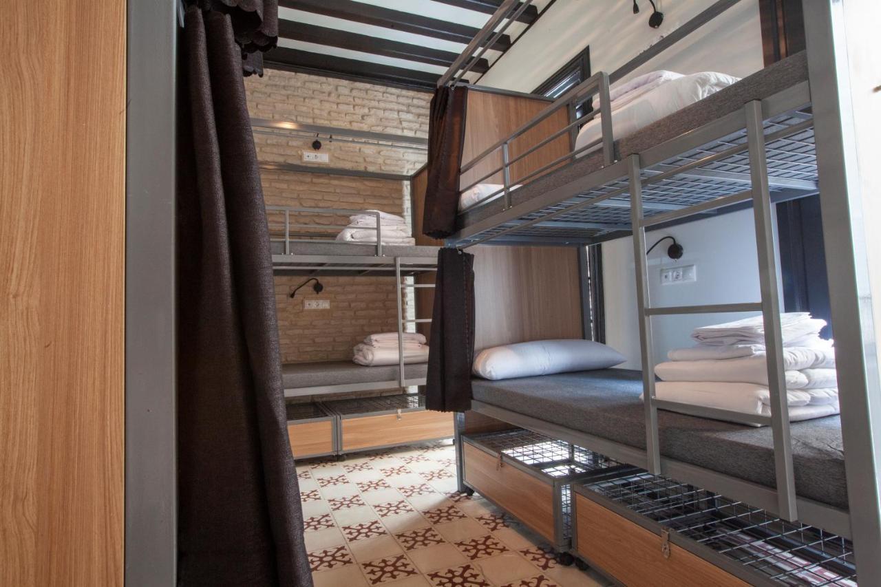 Hostel Ibarra By Bossh! Hotels Sevilla Buitenkant foto