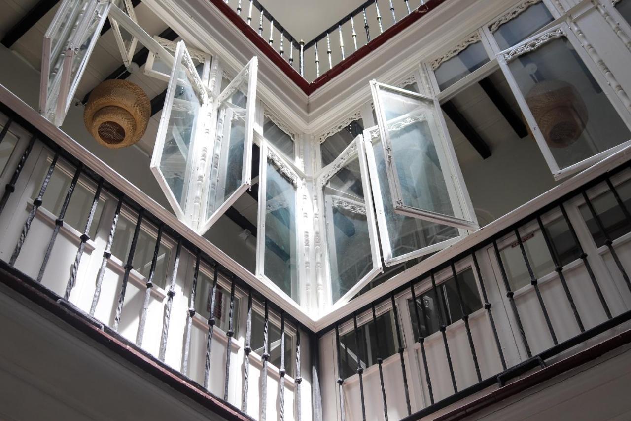 Hostel Ibarra By Bossh! Hotels Sevilla Buitenkant foto